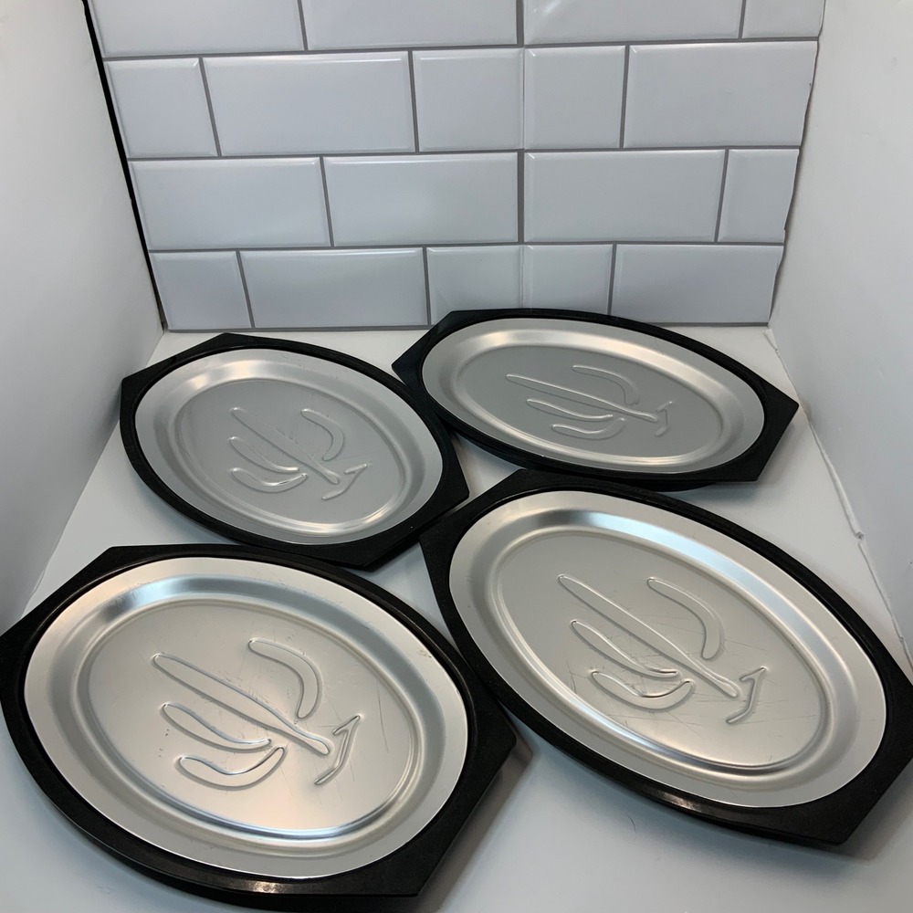 Nordic Ware Serv-A-Sizzler Steak Platter‎ Set 4 Vintage Cactus No 24010 Black